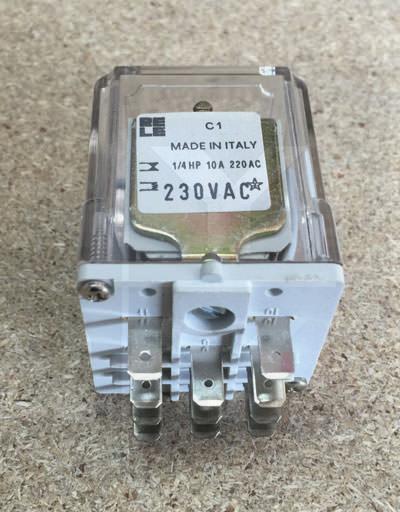 Relais 10A, 220V