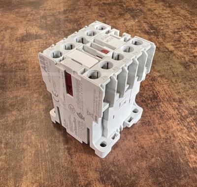 Schütz 20A/4kW FE neu
