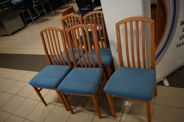 5 Stück Sessel, Modell 914, inkl. Stoffbezug